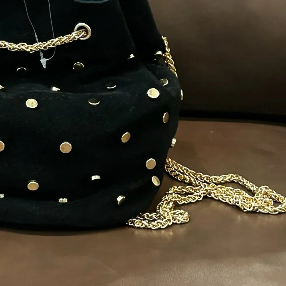NWT Francesca's Cross Body Faux Suede Nailhead Bucket Satchel Bag Black Gold - Picture 8 of 8